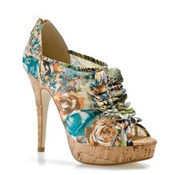 Chinese Laundry 🥳HOST PICK🥳 Heart Throb Platform Heels 6M - Picture 1 of 13